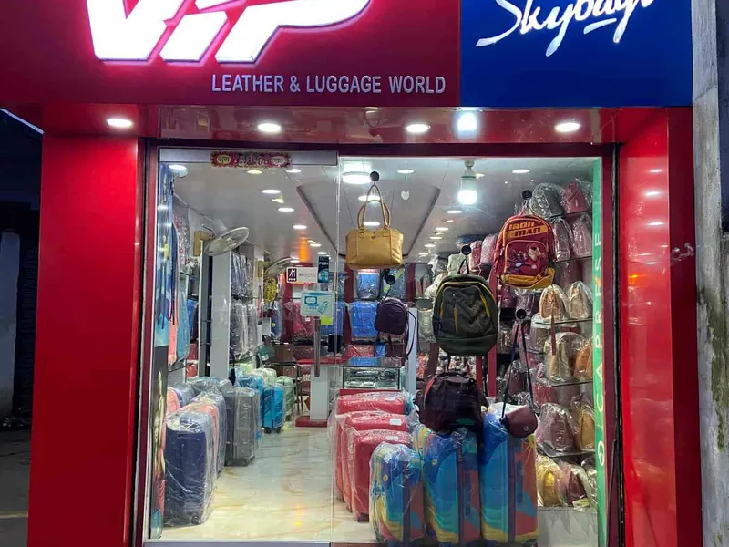 V.I.P World: Exclusive luggage Showroom, Darbhanga in Darbhanga - Bharat Seva Setu